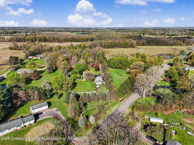 6485 Tucker Road, Eaton Rapids, MI 48827