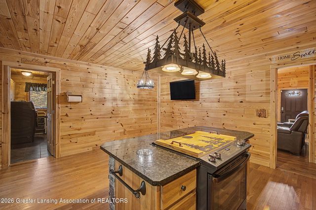 6485 Tucker Road, Eaton Rapids, MI 48827