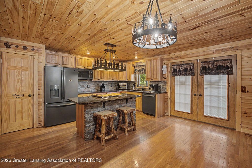 6485 Tucker Road, Eaton Rapids, MI 48827