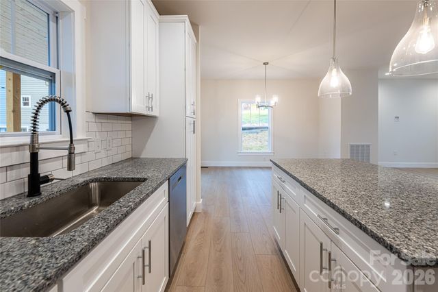 169 Cascade Ridge Road, Fairview, NC 28730