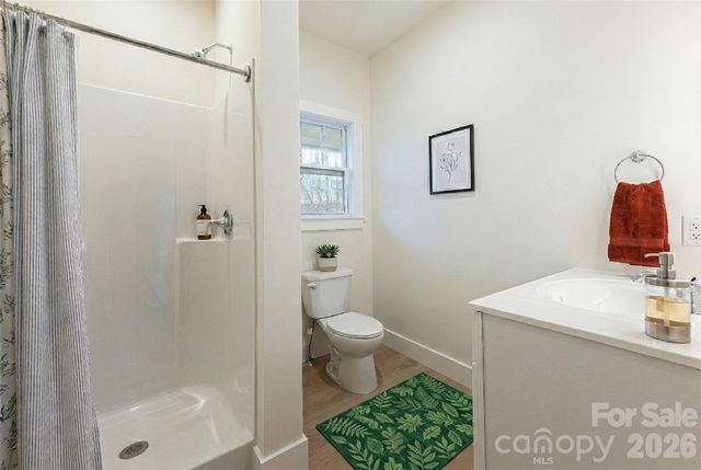 169 Cascade Ridge Road, Fairview, NC 28730