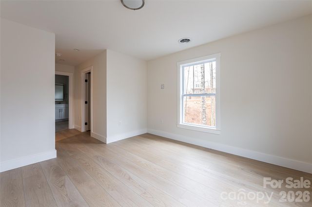 169 Cascade Ridge Road, Fairview, NC 28730