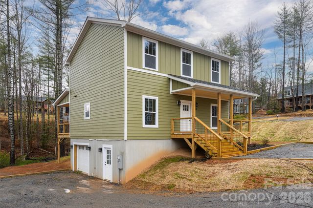 169 Cascade Ridge Road, Fairview, NC 28730