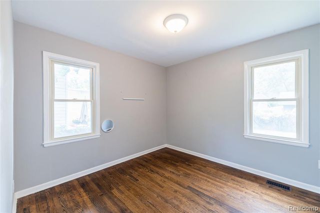 8729 Bellevue Road, Grosse Ile, MI 48138