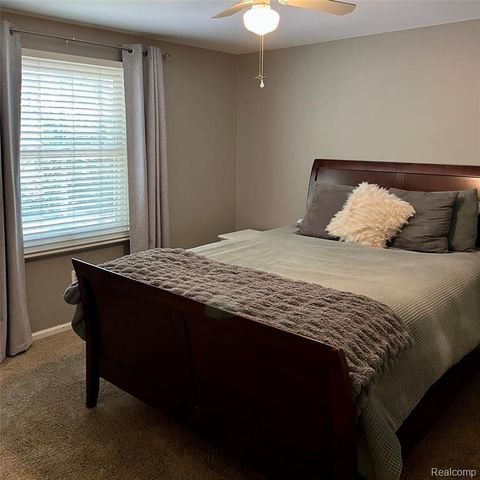 17274 Vacri Lane, Livonia, MI 48152