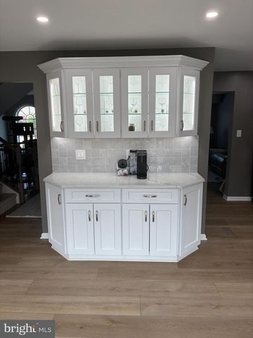 116 HELEN DR, Cinnaminson, NJ 08077