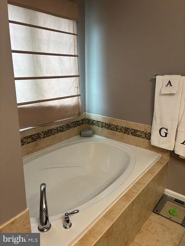116 HELEN DR, Cinnaminson, NJ 08077