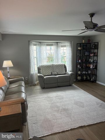 116 HELEN DR, Cinnaminson, NJ 08077