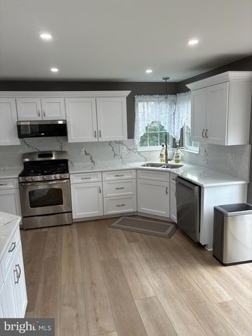 116 HELEN DR, Cinnaminson, NJ 08077