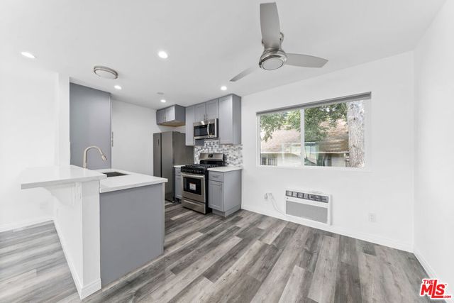 646 Tularosa Drive 4, Los Angeles, CA 90026