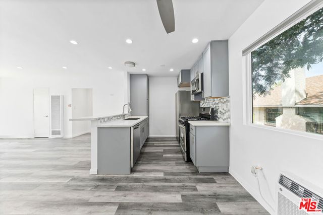 646 Tularosa Drive 4, Los Angeles, CA 90026