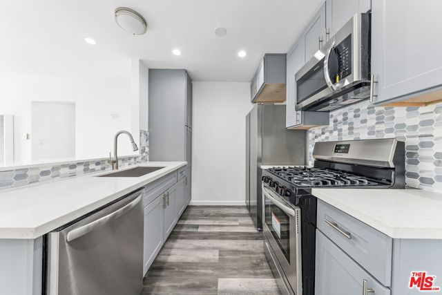646 Tularosa Drive 4, Los Angeles, CA 90026