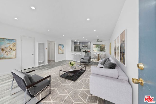 646 Tularosa Drive 4, Los Angeles, CA 90026