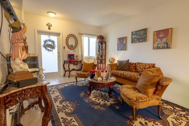 14844 SW 9th Lane, Miami, FL 33194