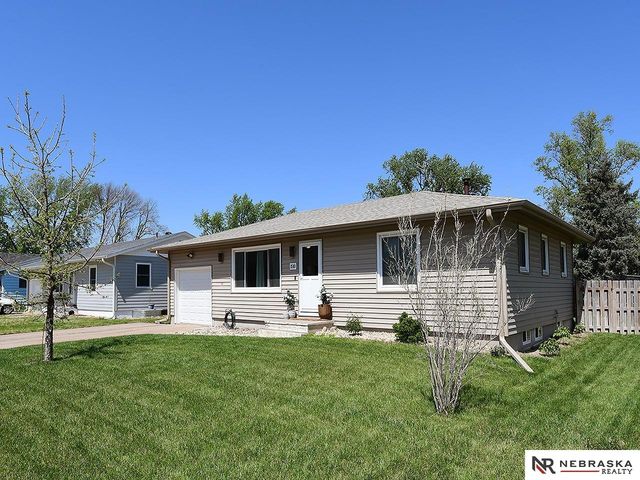 1510 W 9th Street, Fremont, NE 68025