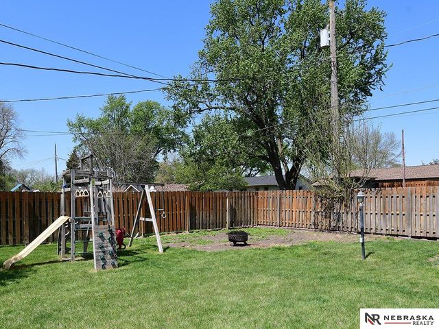 1510 W 9th Street, Fremont, NE 68025