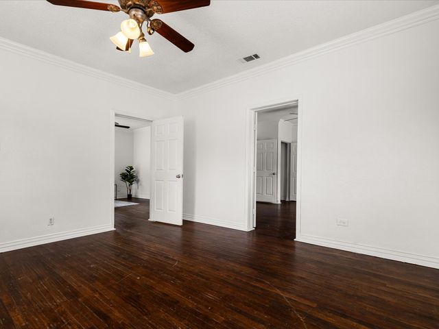 3020 Purington Avenue, Fort Worth, TX 76103