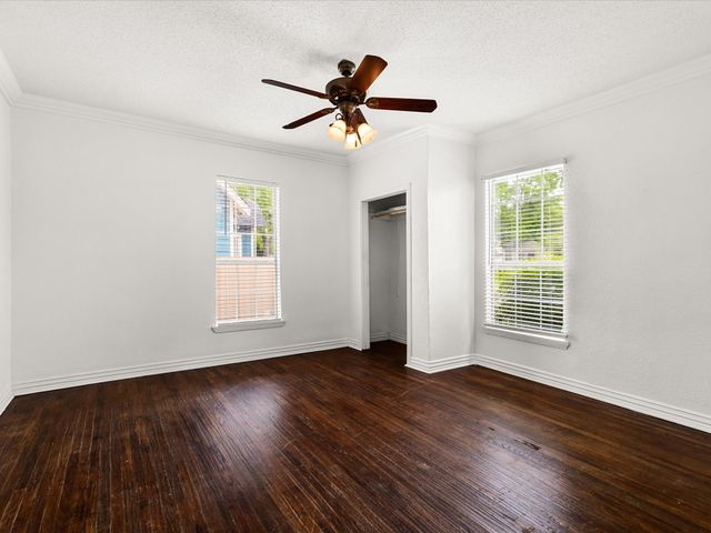 3020 Purington Avenue, Fort Worth, TX 76103
