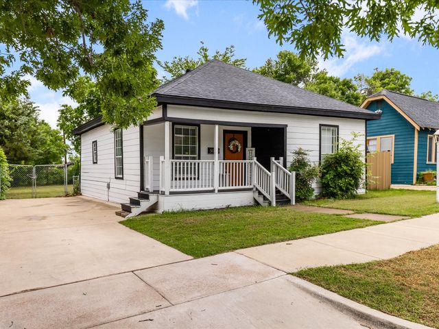 3020 Purington Avenue, Fort Worth, TX 76103