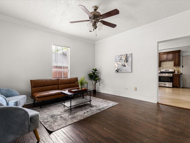 3020 Purington Avenue, Fort Worth, TX 76103