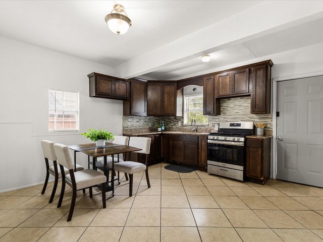 3020 Purington Avenue, Fort Worth, TX 76103