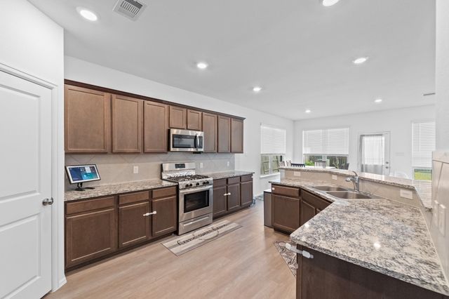 5107 Twin Summit Drive, Rosenberg, TX 77469