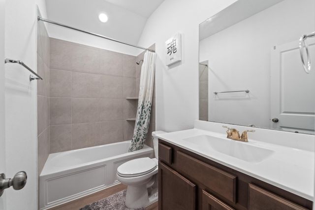 5107 Twin Summit Drive, Rosenberg, TX 77469