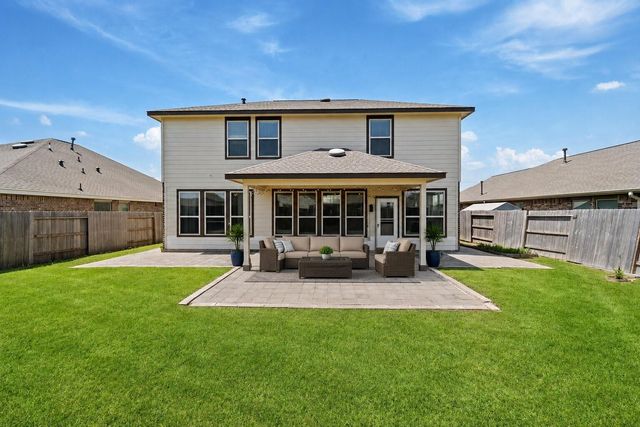 5107 Twin Summit Drive, Rosenberg, TX 77469