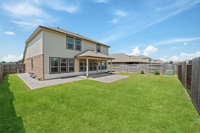 5107 Twin Summit Drive, Rosenberg, TX 77469