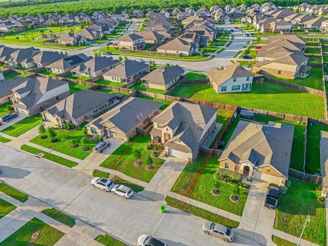 5107 Twin Summit Drive, Rosenberg, TX 77469