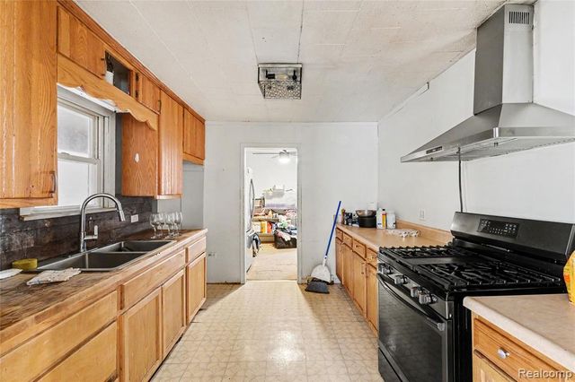 4449 Crosby Road, Flint, MI 48506