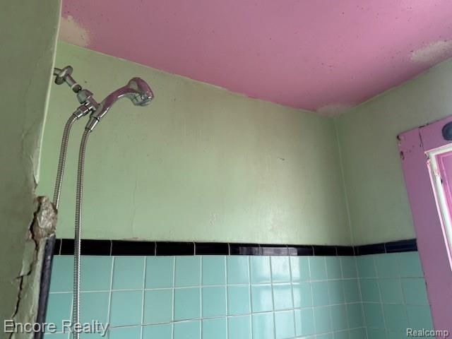 19300 Berg Road, Detroit, MI 48219