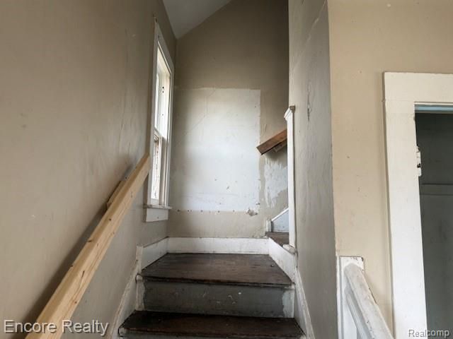 19300 Berg Road, Detroit, MI 48219