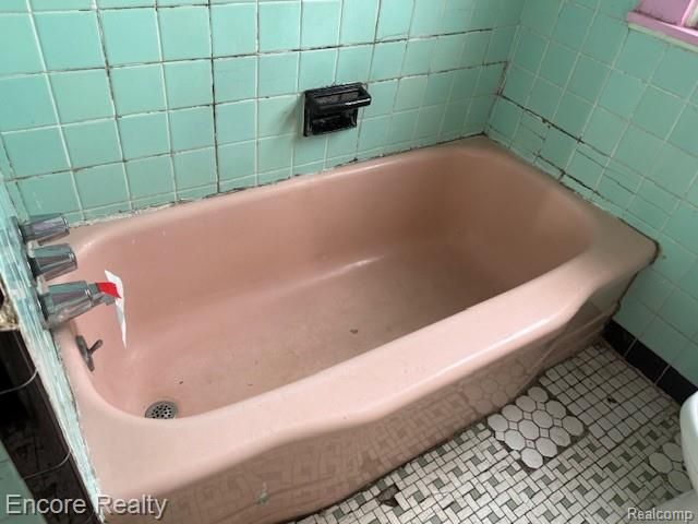 19300 Berg Road, Detroit, MI 48219