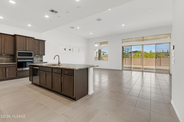14760 N Blue Juniper Lane, Marana, AZ 85658
