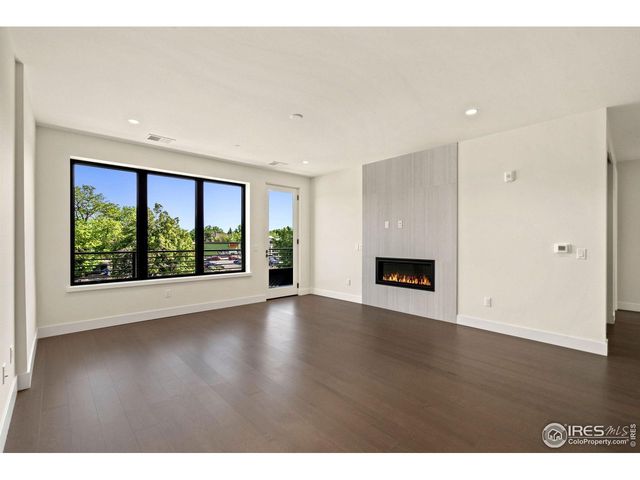 205 E 6th St 303, Loveland, CO 80537