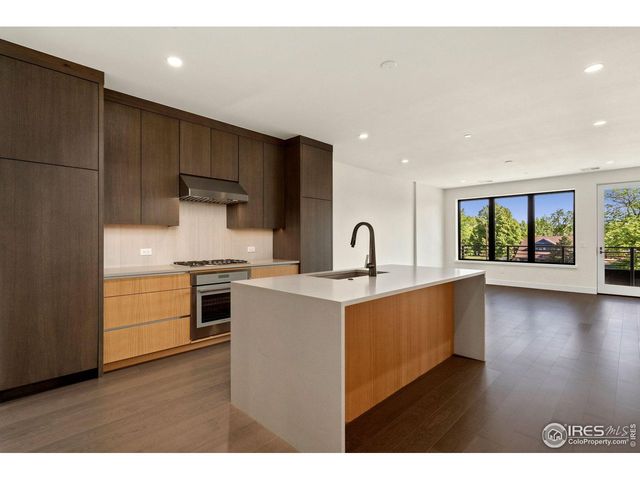 205 E 6th St 303, Loveland, CO 80537