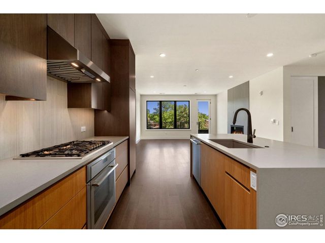 205 E 6th St 303, Loveland, CO 80537