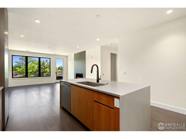 205 E 6th St 303, Loveland, CO 80537