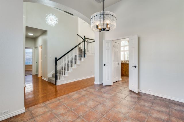 5012 Marineway Drive, Fort Worth, TX 76135