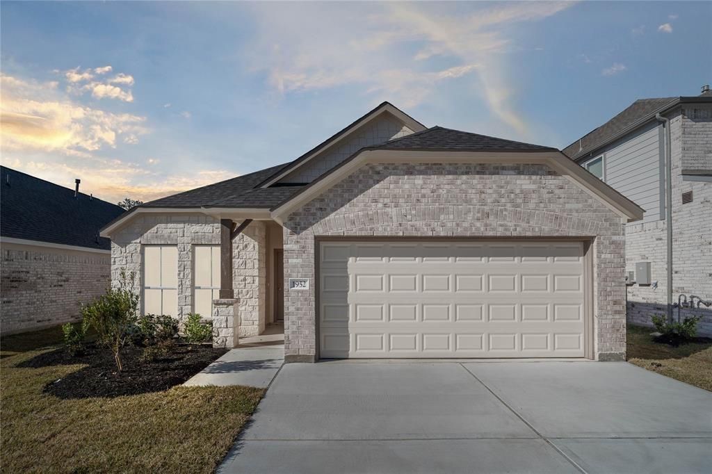 1715 Pecan Woods, Conroe, TX 77301