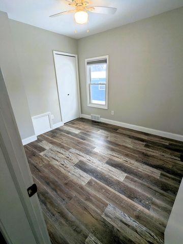 4635 Elizabeth Street, Wayne City, MI 48184