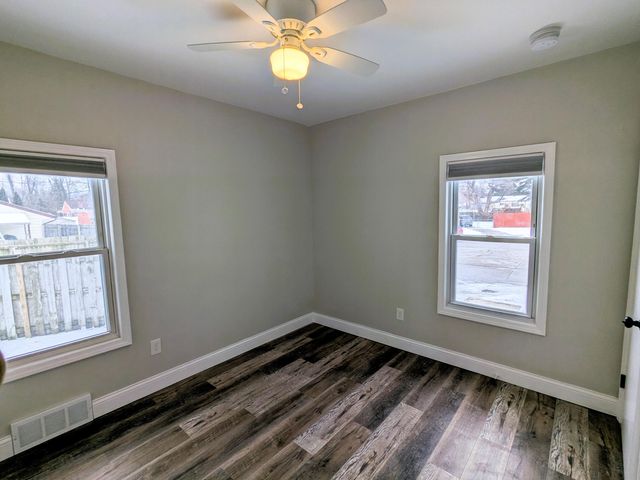 4635 Elizabeth Street, Wayne City, MI 48184