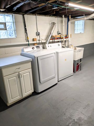 4635 Elizabeth Street, Wayne City, MI 48184