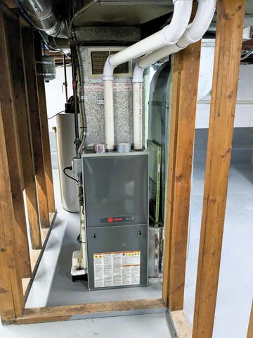 4635 Elizabeth Street, Wayne City, MI 48184