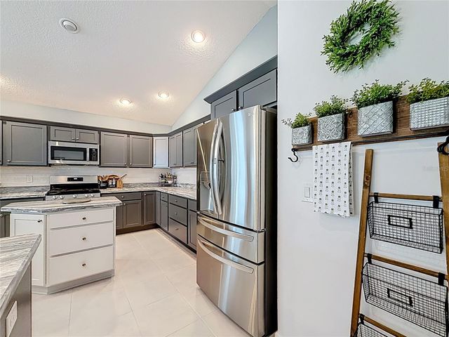 1411 FRANKLIN COURT, The Villages, FL 32163