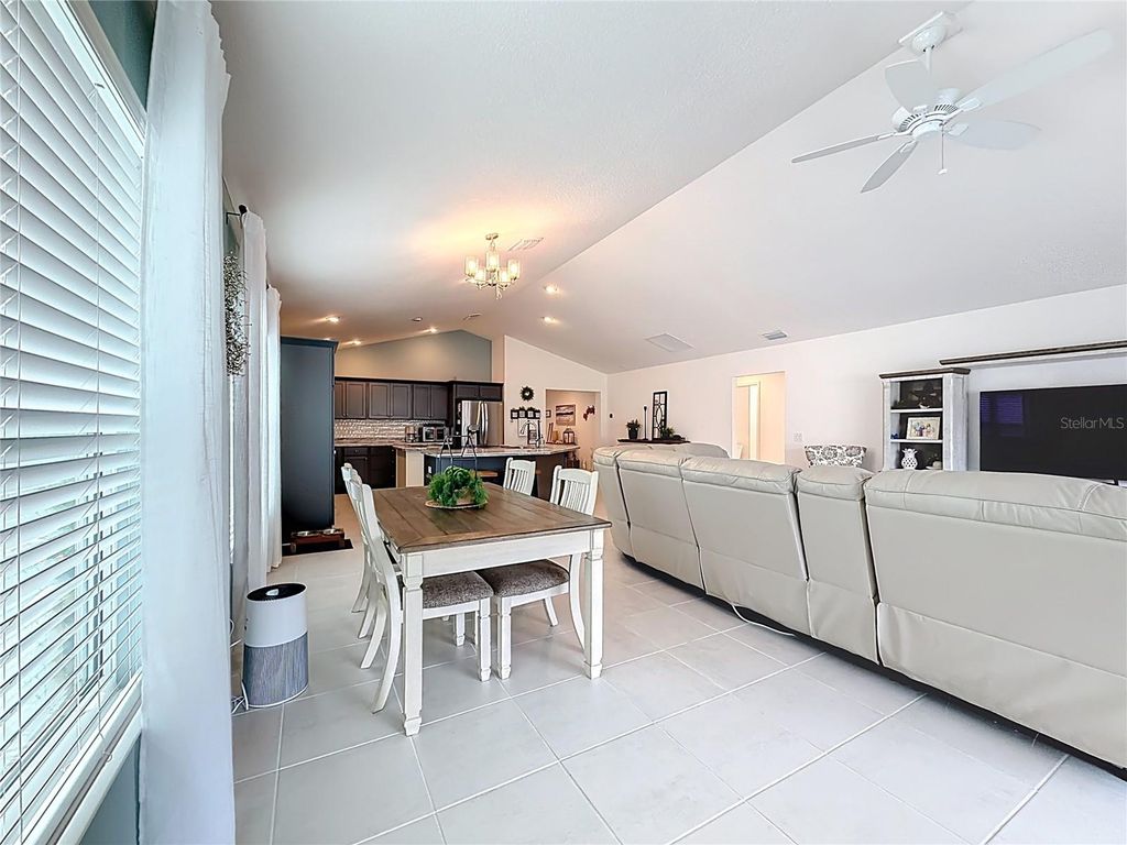 Image 19 of property listing at 1411 FRANKLIN COURT, The Villages, FL 32163