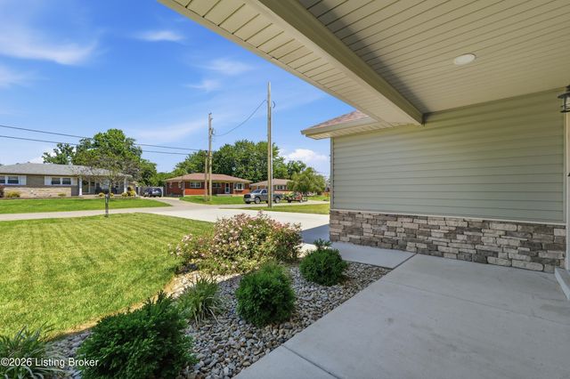 6408 Venango Dr, Louisville, KY 40258
