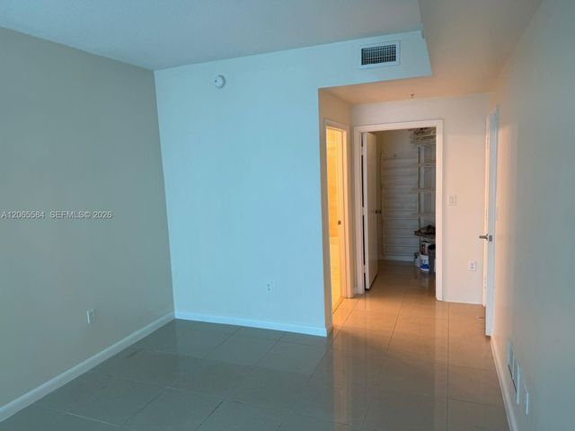 1900 N Bayshore Drive 1707, Miami, FL 33132