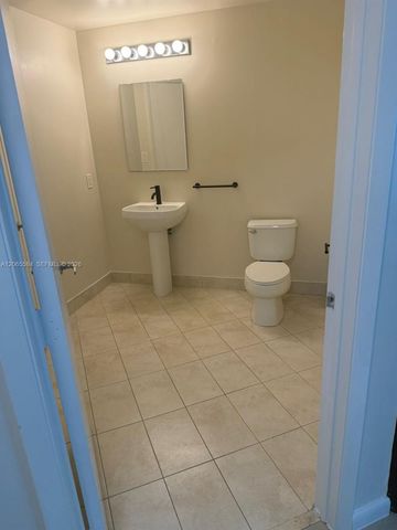 1900 N Bayshore Drive 1707, Miami, FL 33132